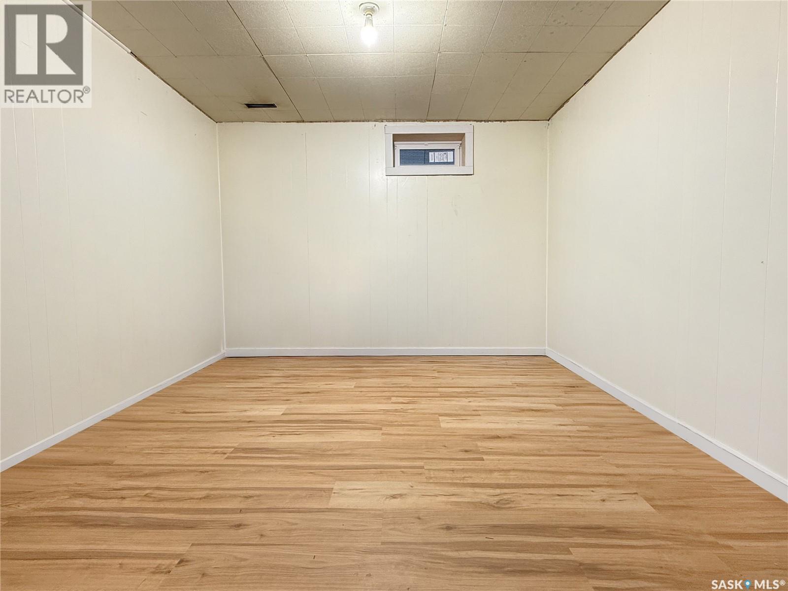 33 7th AVENUE NE - Image 23