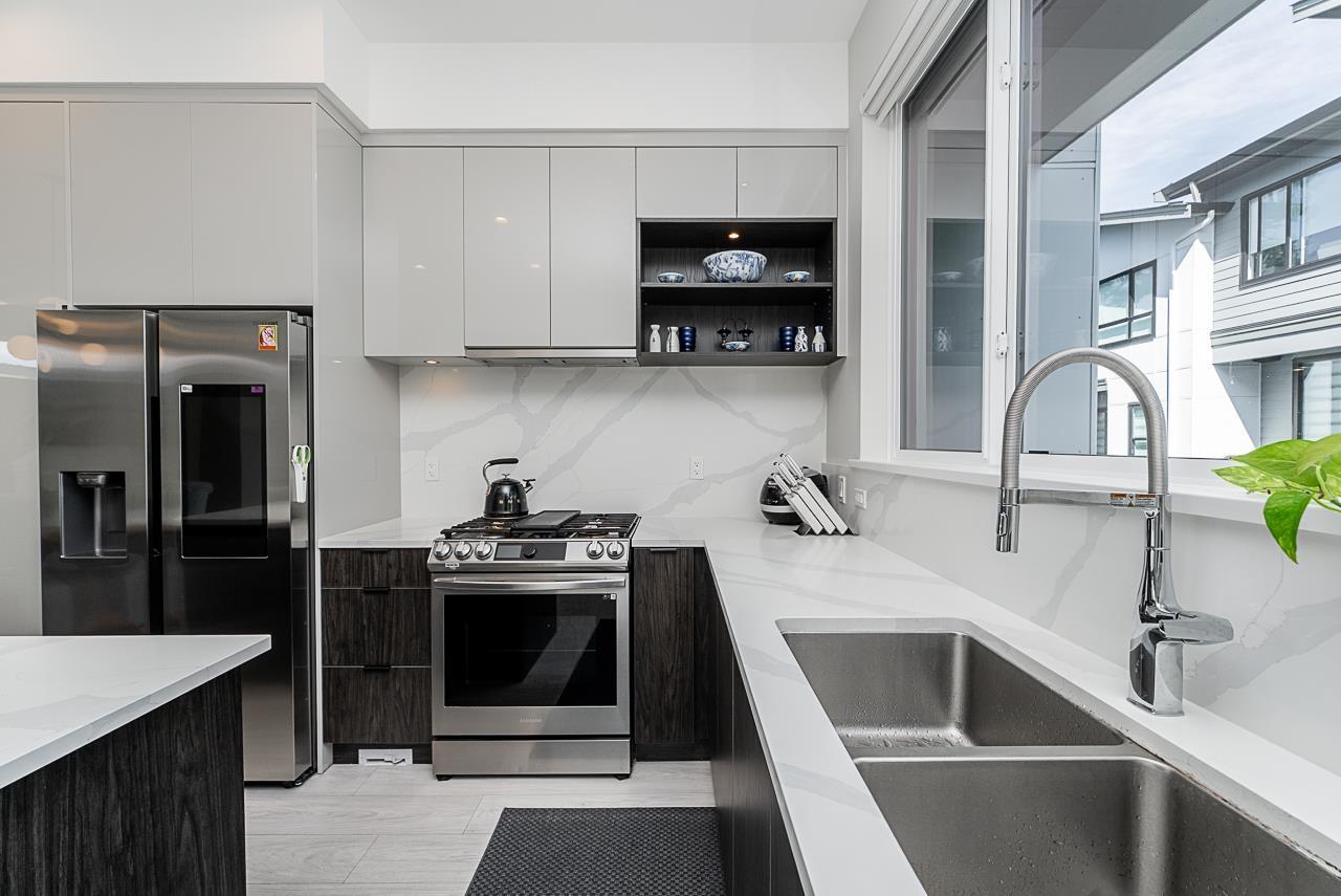 26 16589 25 AVENUE, Surrey — photo 9
