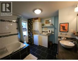 204a 5th Avenue Nw, Nakusp, BC V0G1R0 Photo 14