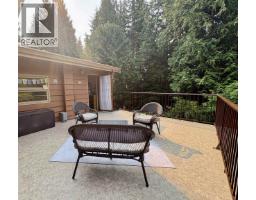 1549 Park Avenue, Roberts Creek, BC V0N2W2 Photo 26