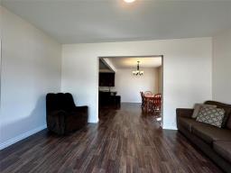54 2nd Street, The Pas, MB R9A1K2 Photo 10