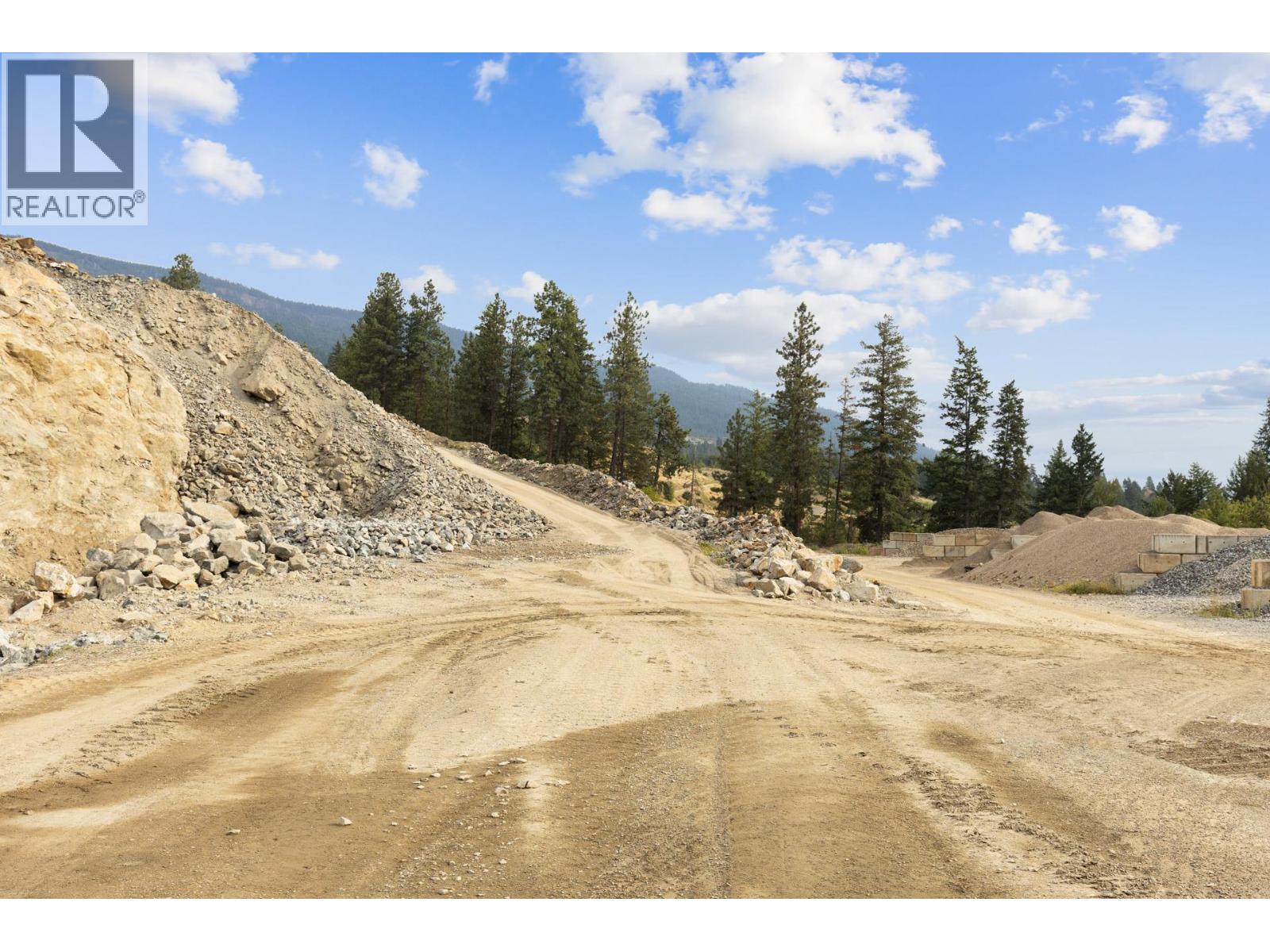  15799 Sawmill Road, Lake Country