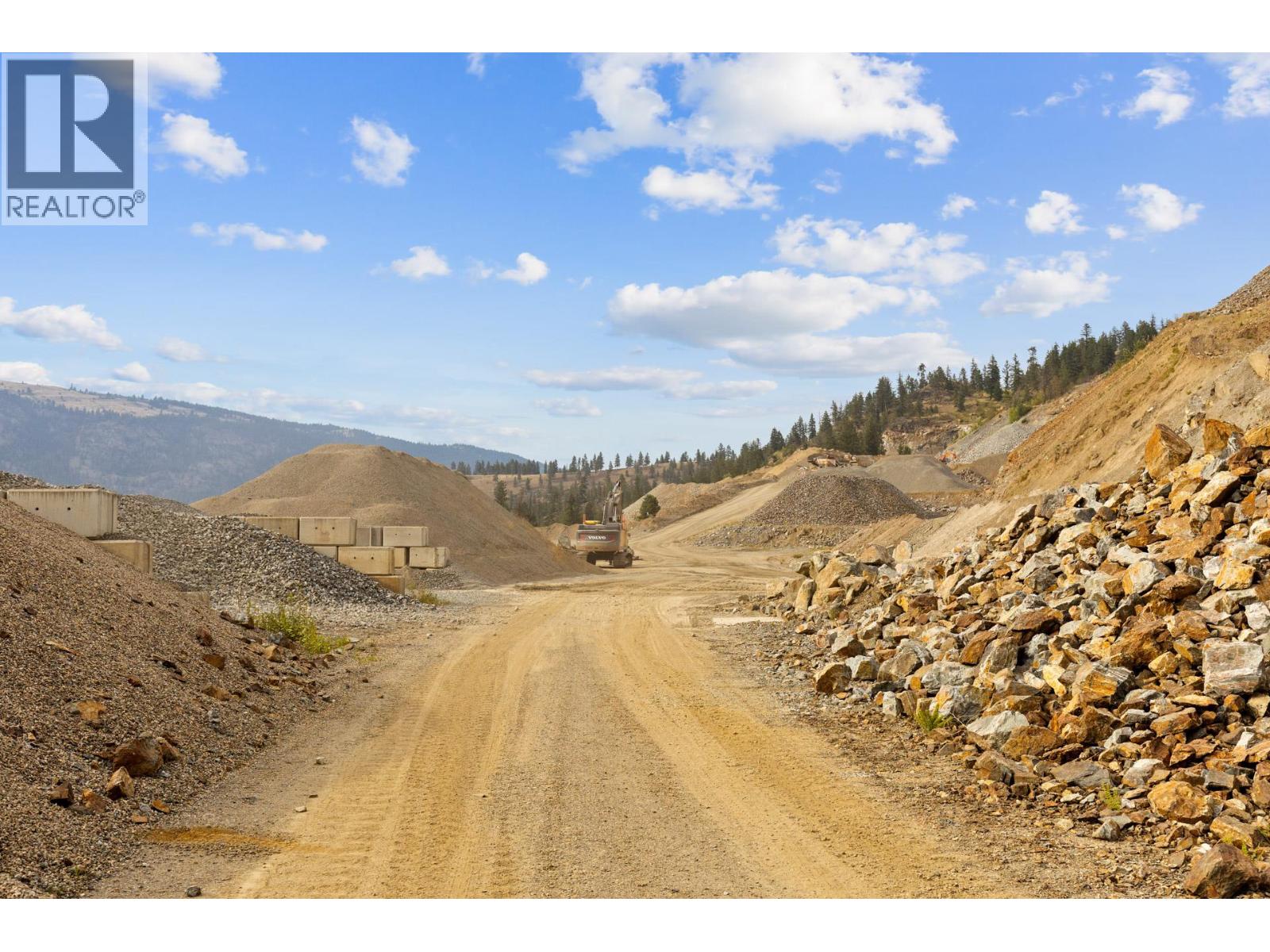  15799 Sawmill Road, Lake Country
