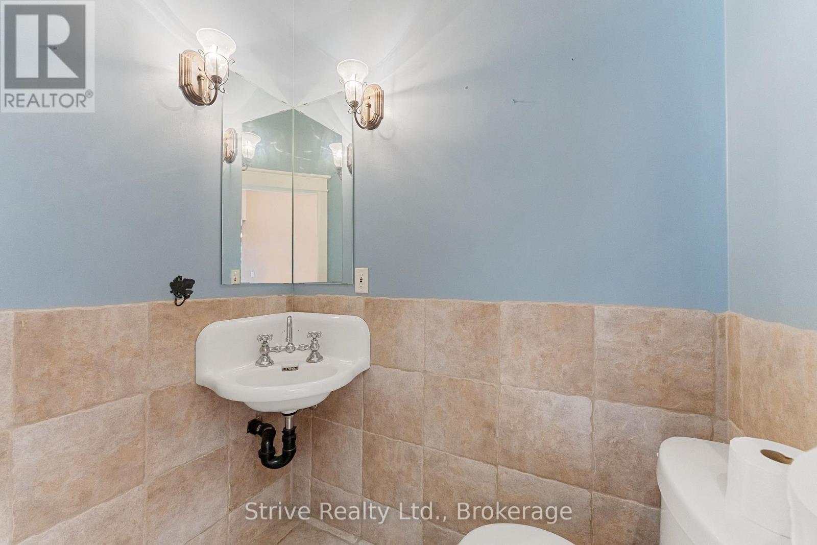 5659 GILMORE ROAD - 24