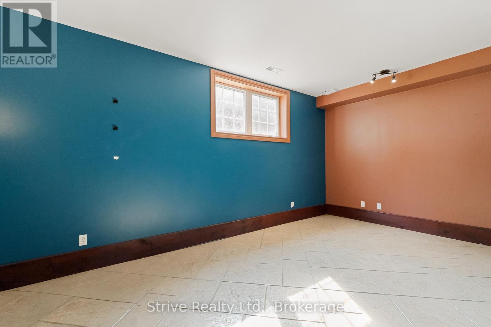 5659 GILMORE ROAD - 30