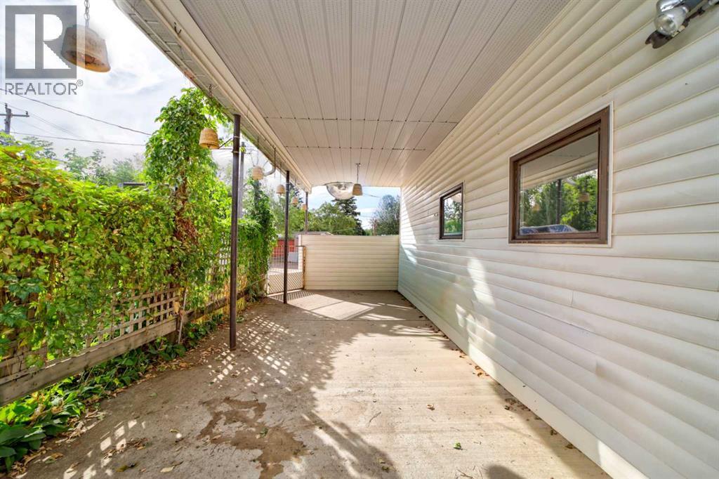 726 10 Avenue S - Image 34