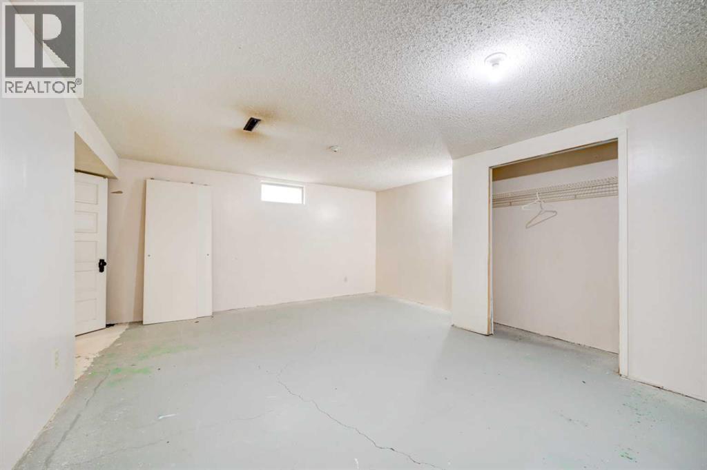 726 10 Avenue S - Image 25