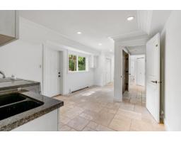 13788 32 Avenue, Surrey, BC V4P2B8 Photo 6