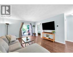 Kitchen - 133 Whitlaw Way, Paris, ON N3L4C9 Photo 11