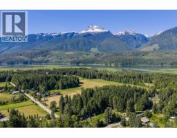 3309 Catherwood Road, Revelstoke, BC V0E2S1 Photo 18
