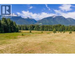 3309 Catherwood Road, Revelstoke, BC V0E2S1 Photo 44