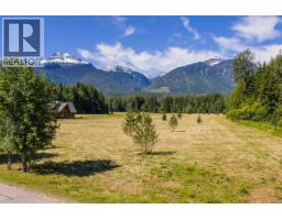 3309 Catherwood Road, Revelstoke, BC V0E2S1 Photo 43