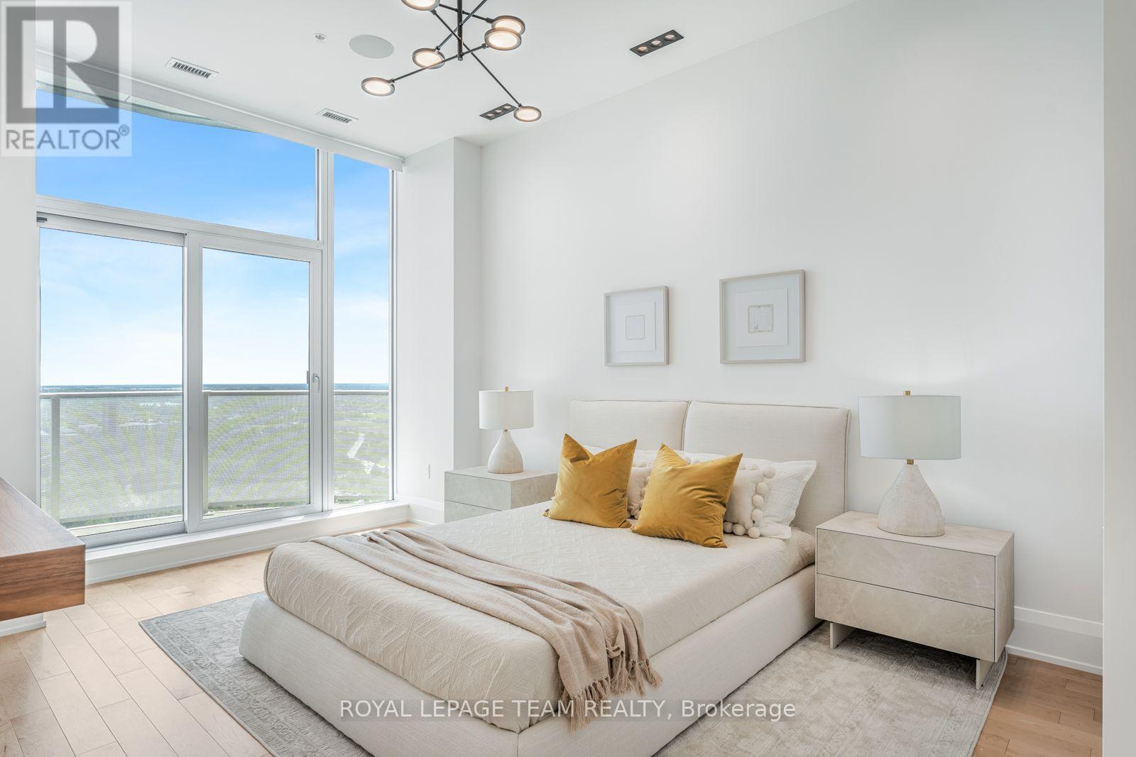 3 Bed, 4 Bath House for Sale in Ottawa – 4502 – 805 CARLING AVENUE, Ottawa – MLS# X13763096 - Image 28