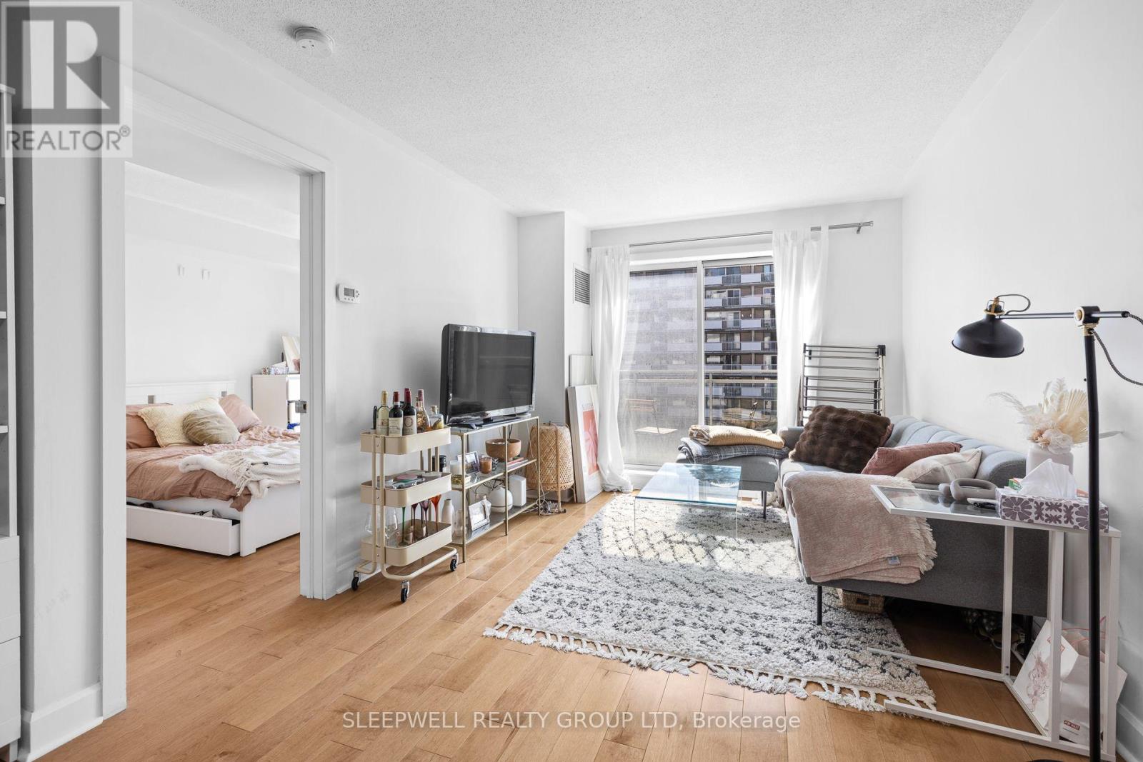 #803 138 SOMERSET STREET W - 9