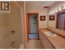 423 Vanderlinde Drive, Keremeos, BC V0X1N2 Photo 43