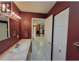 Bedroom - 423 Vanderlinde Drive, Keremeos, BC V0X1N2 Photo 6