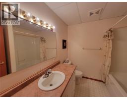 423 Vanderlinde Drive, Keremeos, BC V0X1N2 Photo 42
