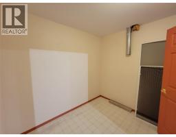 423 Vanderlinde Drive, Keremeos, BC V0X1N2 Photo 48