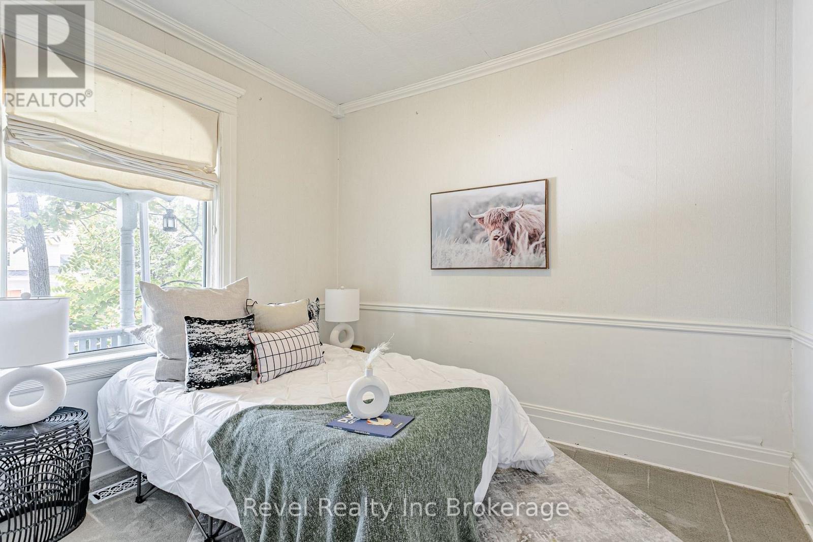 126 HURON STREET - 16