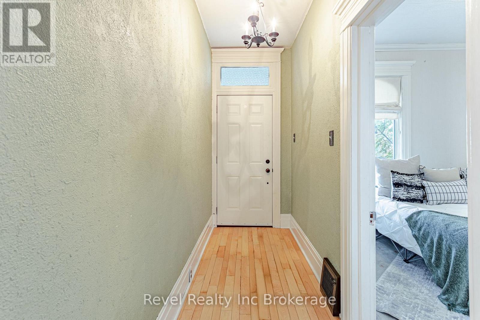 126 HURON STREET, Woodstock (Woodstock - North) — photo 4