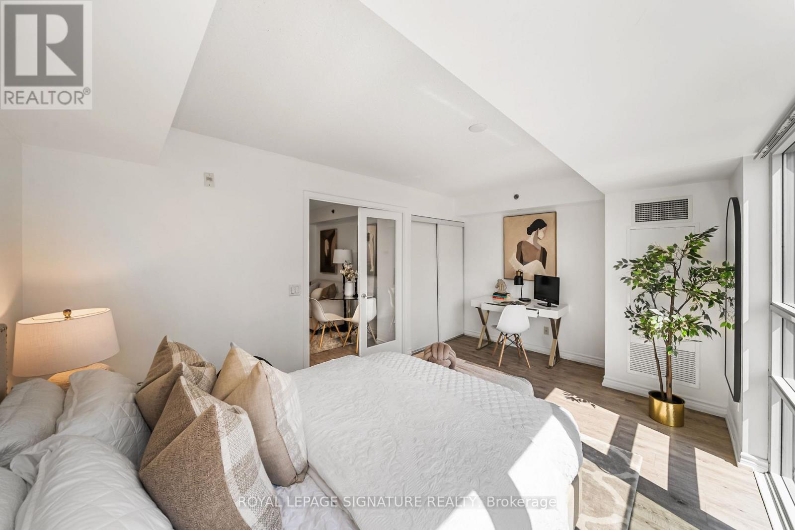 #721 35 SARANAC BOULEVARD - 7