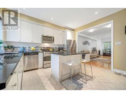 13 Flook Lane, Toronto, ON M2R3Y5 Photo 10