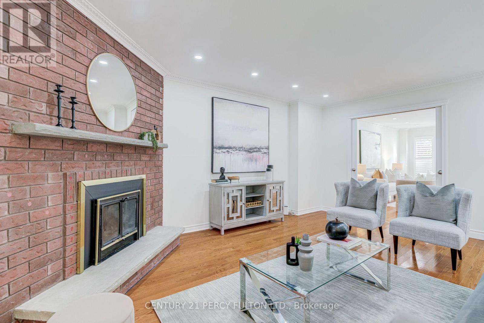 27 DAGWELL CRESCENT - Image 11