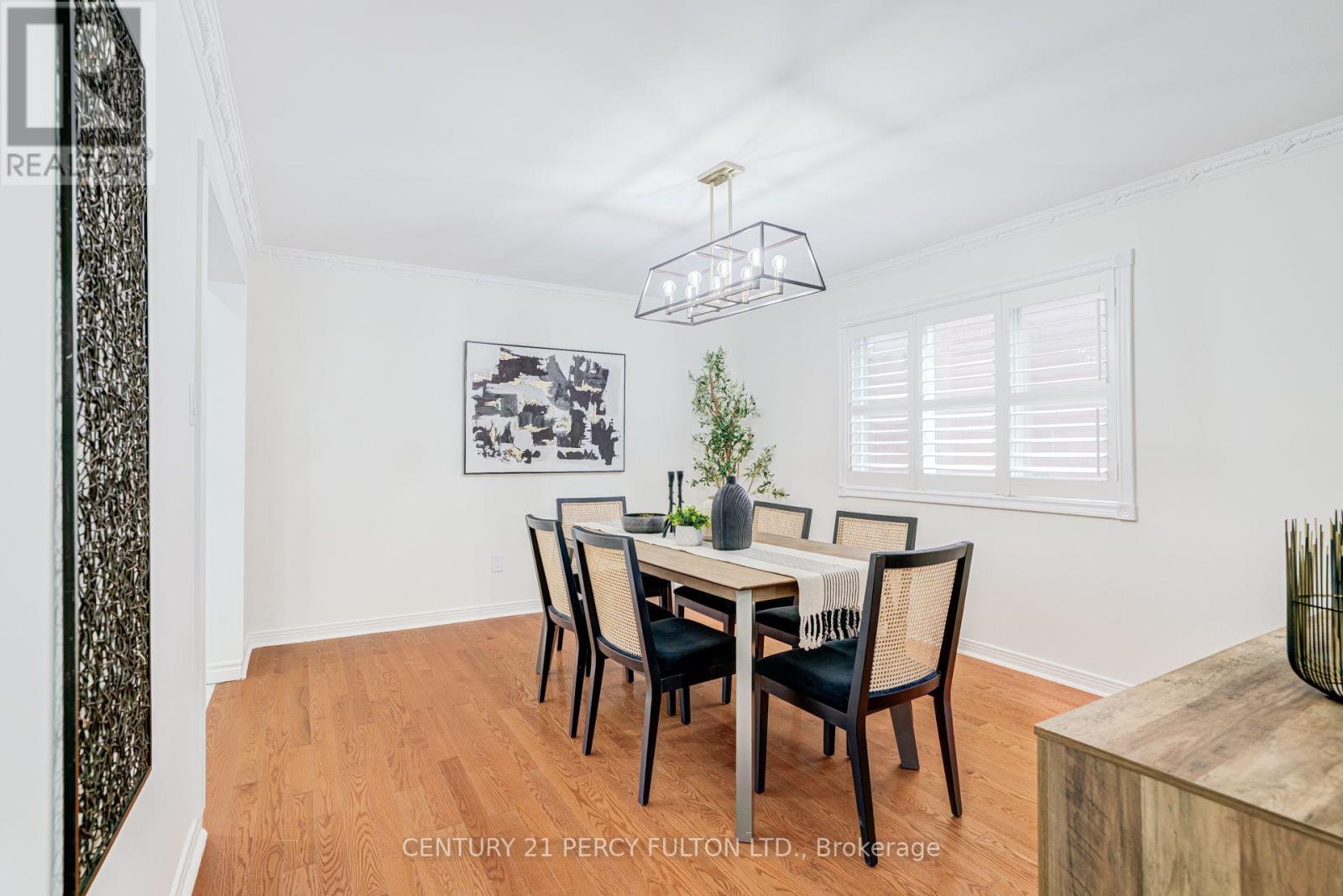 27 DAGWELL CRESCENT - Image 12