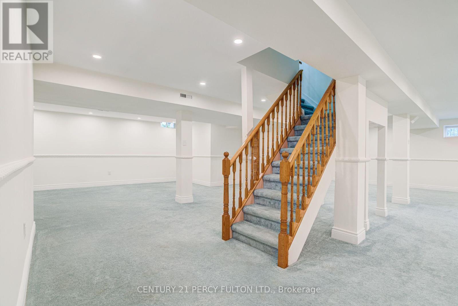 27 DAGWELL CRESCENT - Image 35