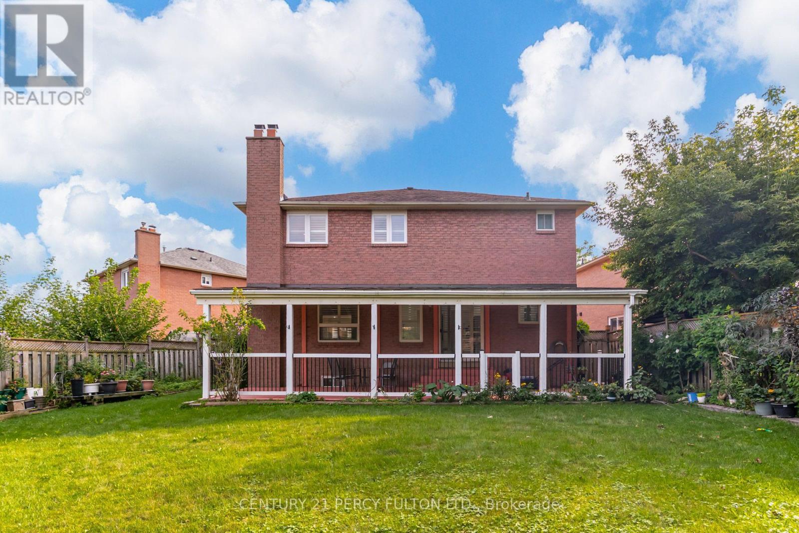 27 DAGWELL CRESCENT - 45