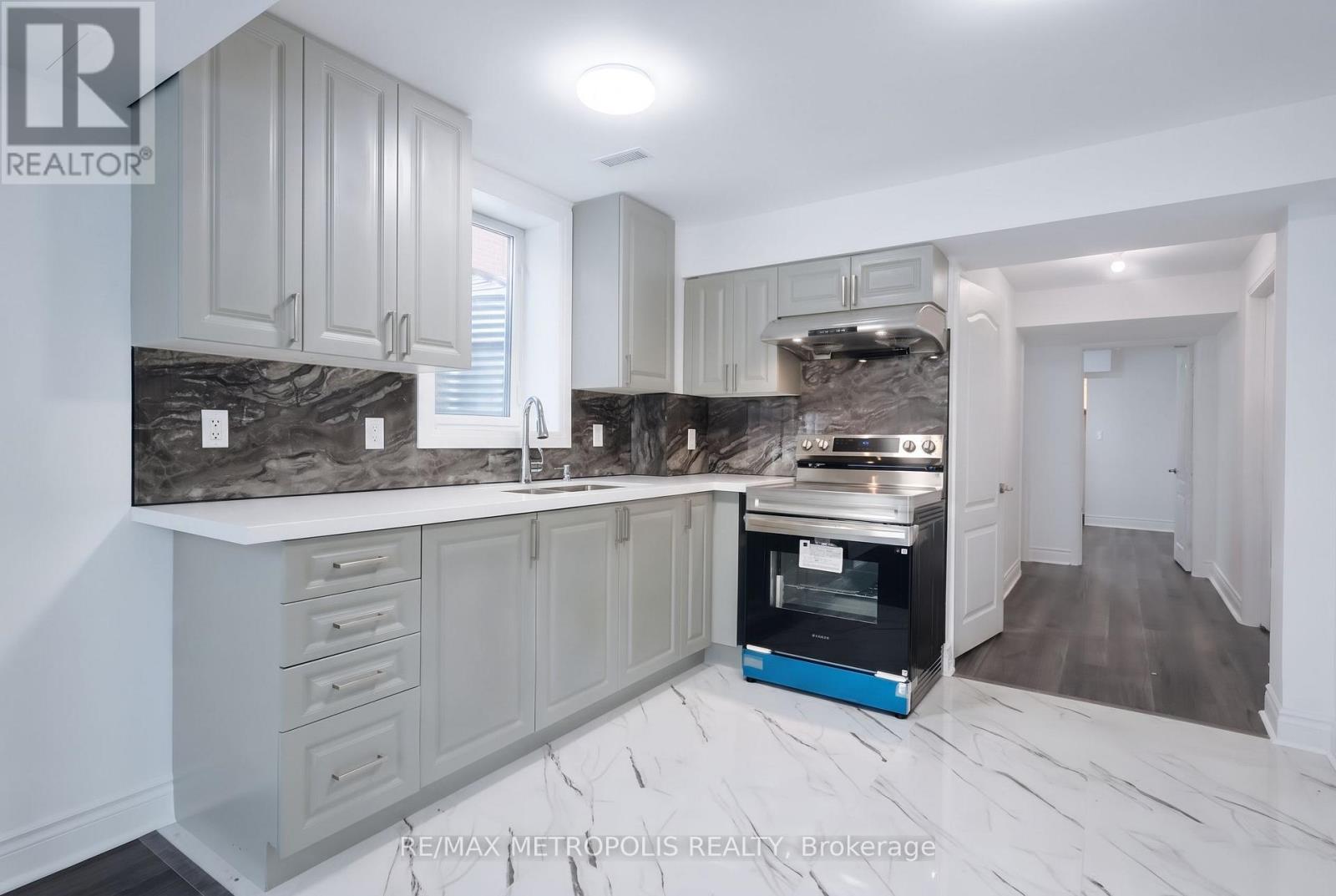 BSMT - 11 HURON LANE, Bradford West Gwillimbury (Bradford) — photo 2
