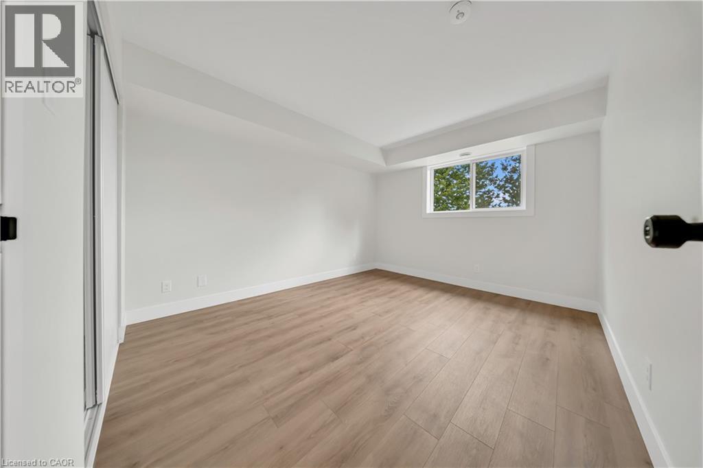 3085 KINGSWAY Drive Unit# 21 — photo 3