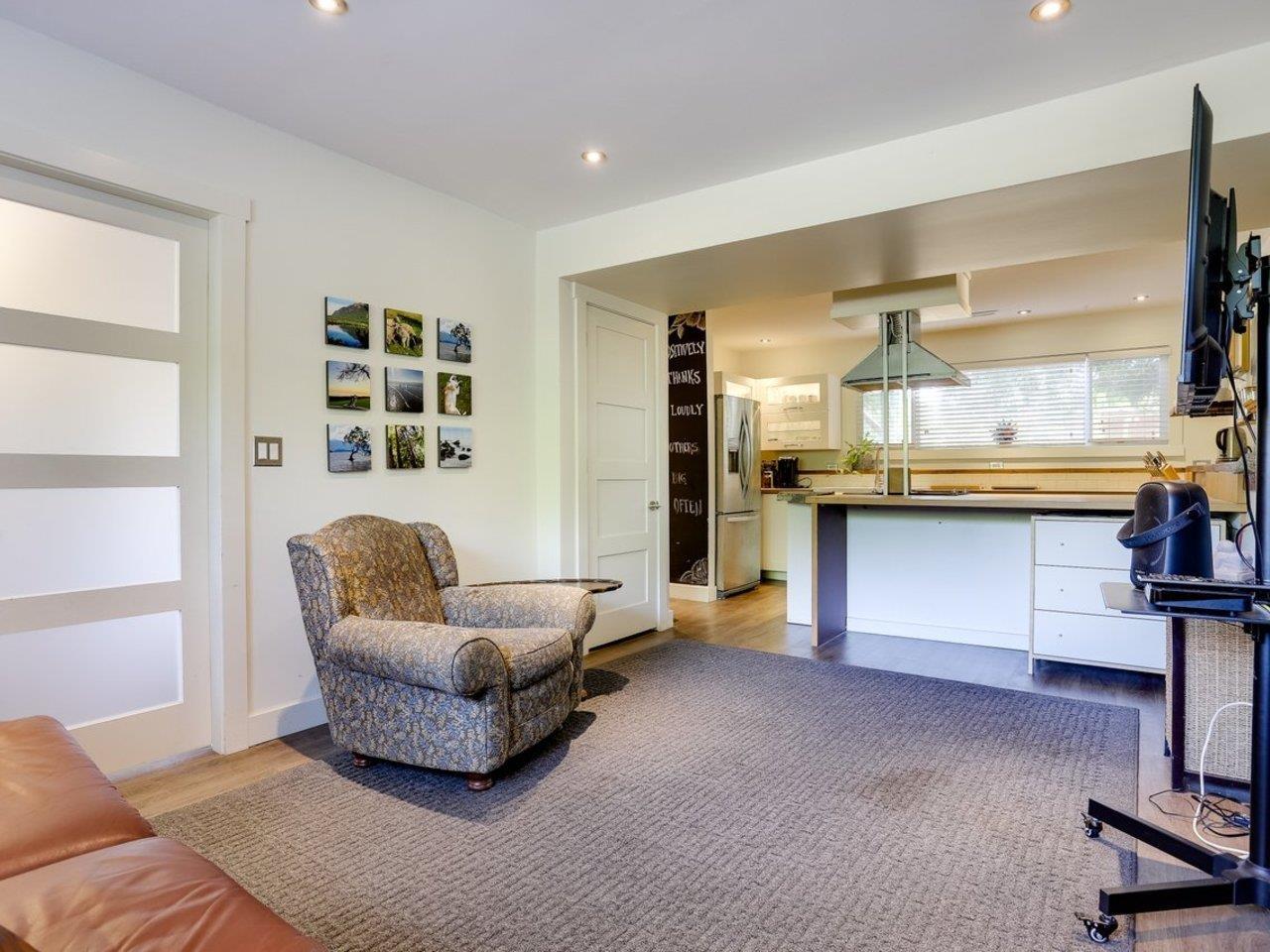 15866 NORTH BLUFF ROAD, White Rock