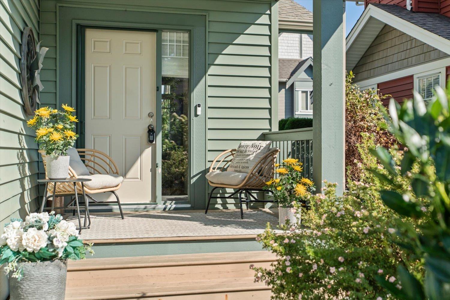 55 45545 TAMIHI WAY, Garrison Crossing, Chilliwack — photo 2