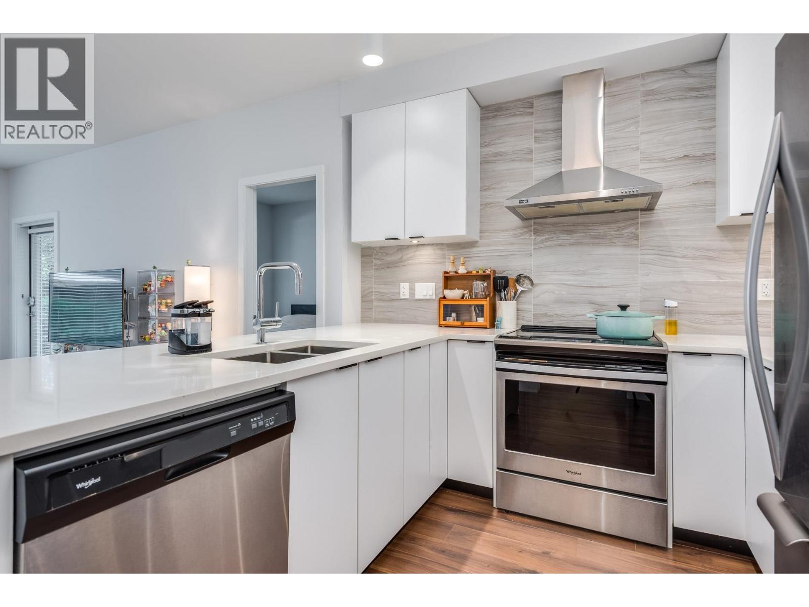 137 5355 LANE STREET, Burnaby — photo 5