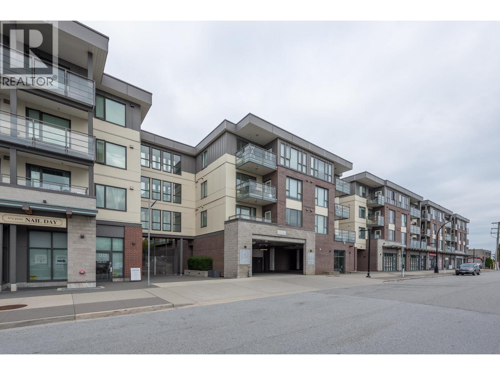 137 5355 LANE STREET, Burnaby — photo 1