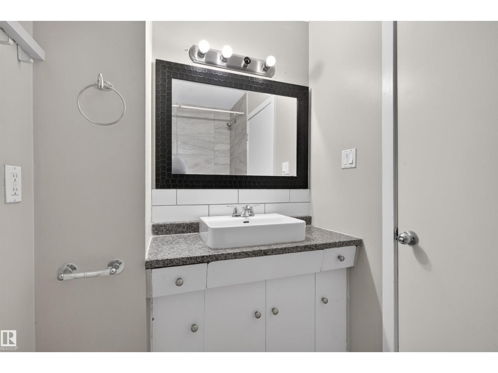 11819-21 40 ST NW - 9