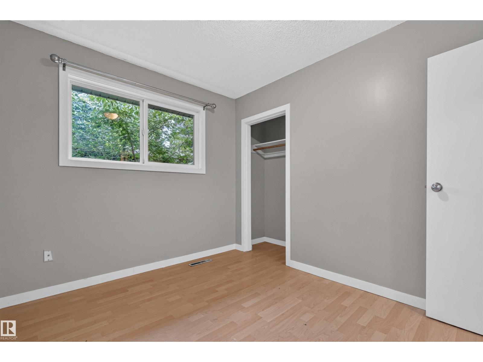 11819-21 40 ST NW - Image 12