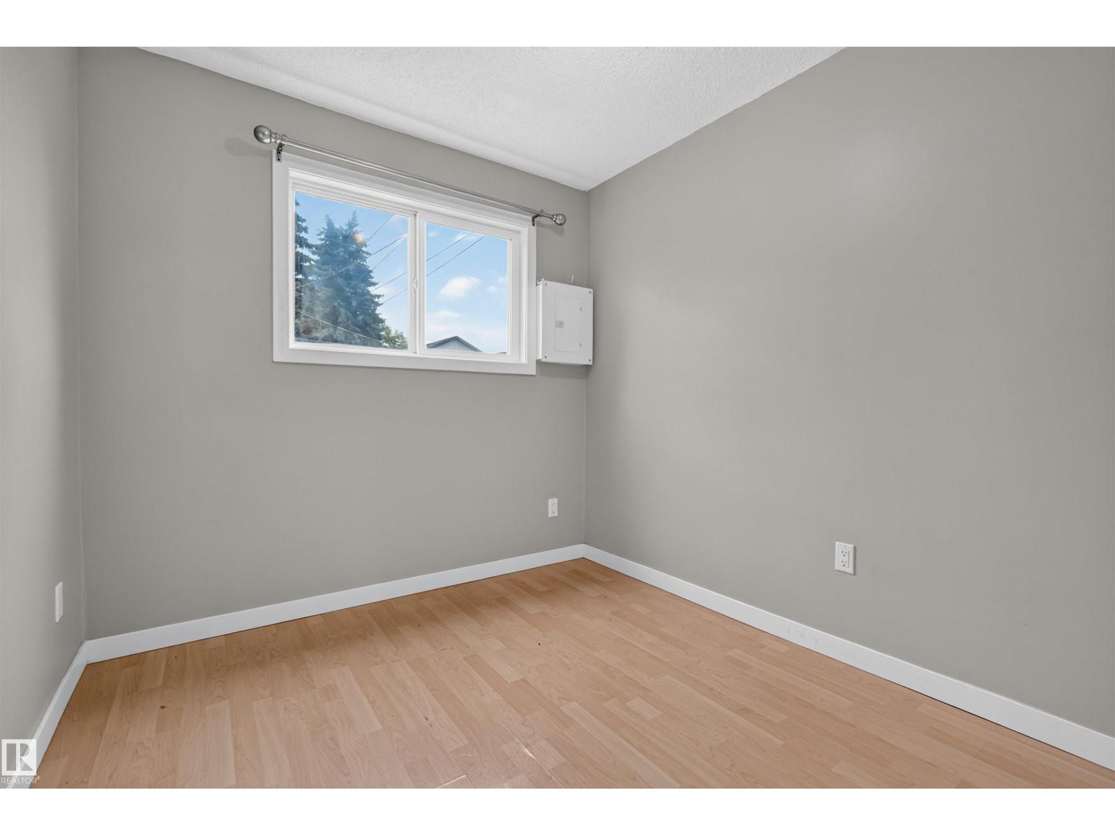 11819-21 40 ST NW - 15