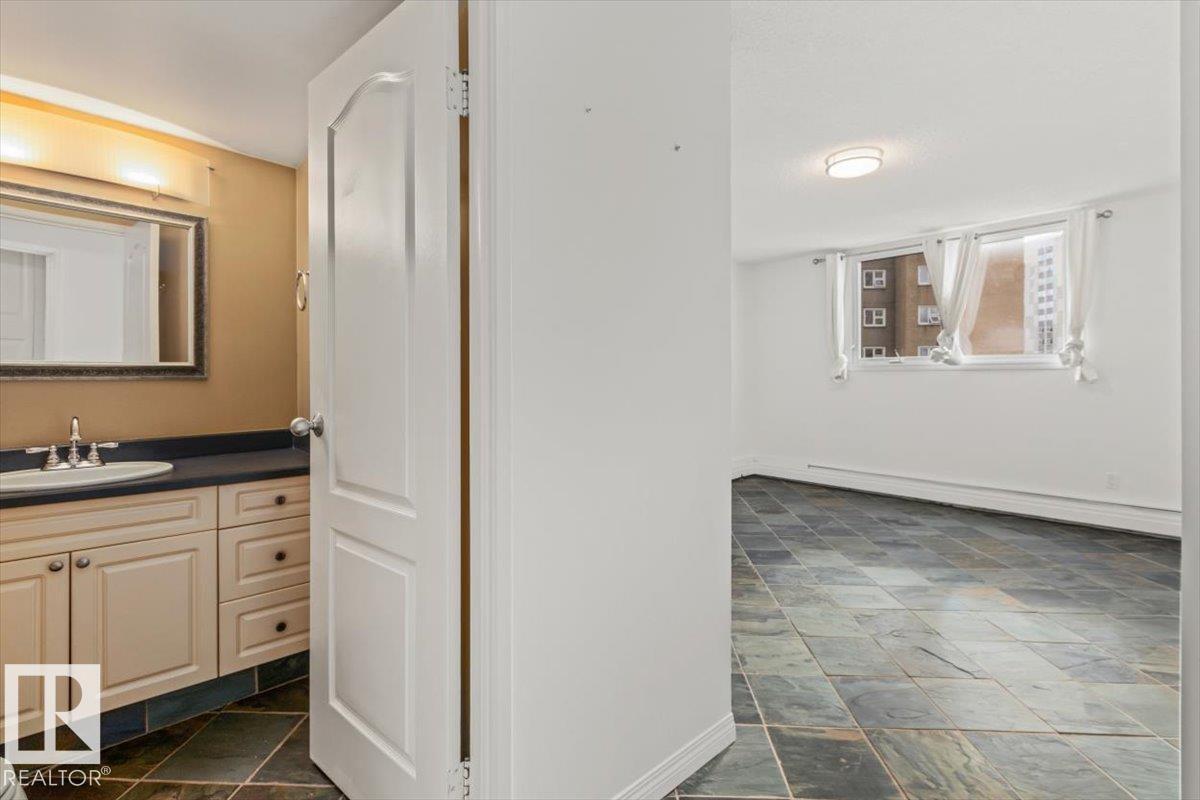 #702 10045 117 ST NW - Image 14