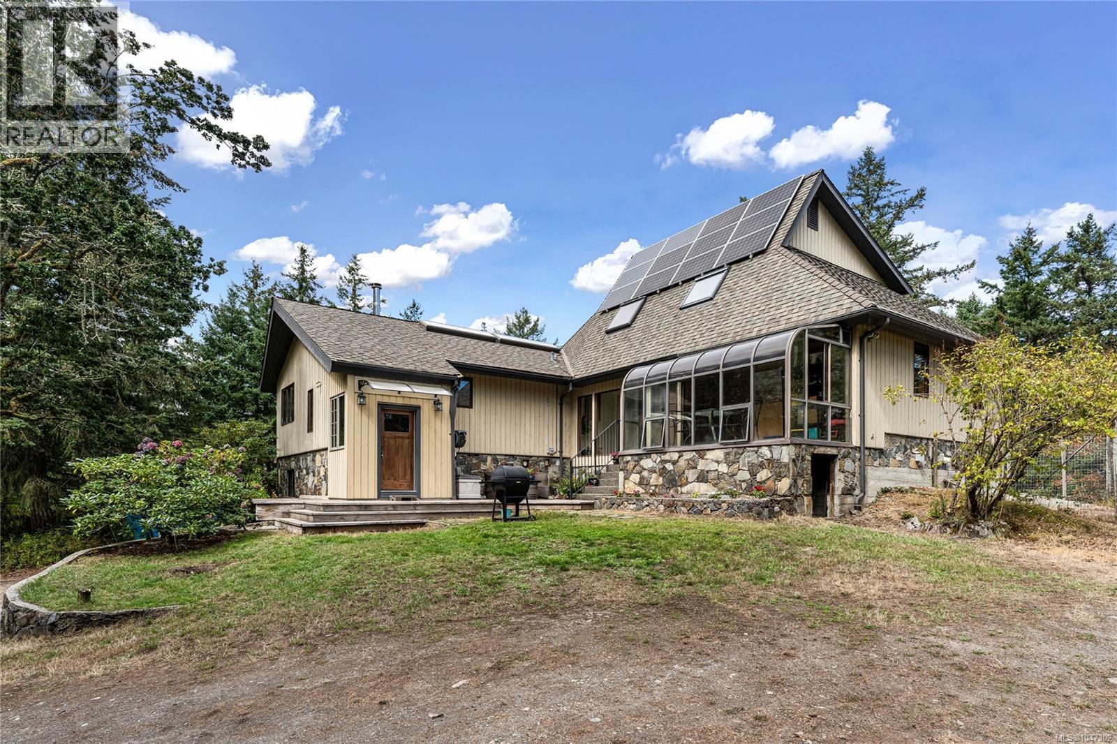  6101 Castlerock Road, Saanich