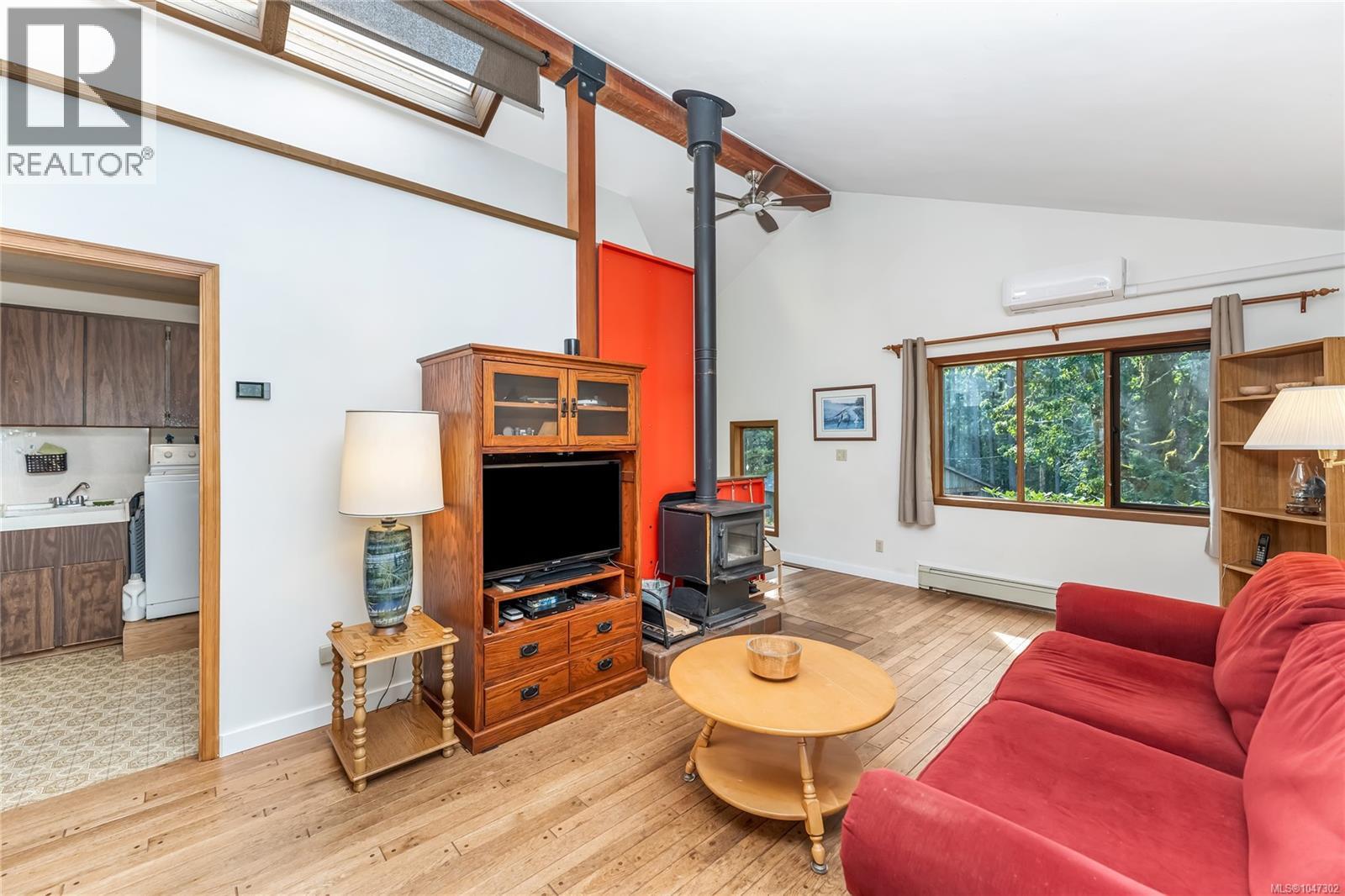  6101 Castlerock Road, Saanich