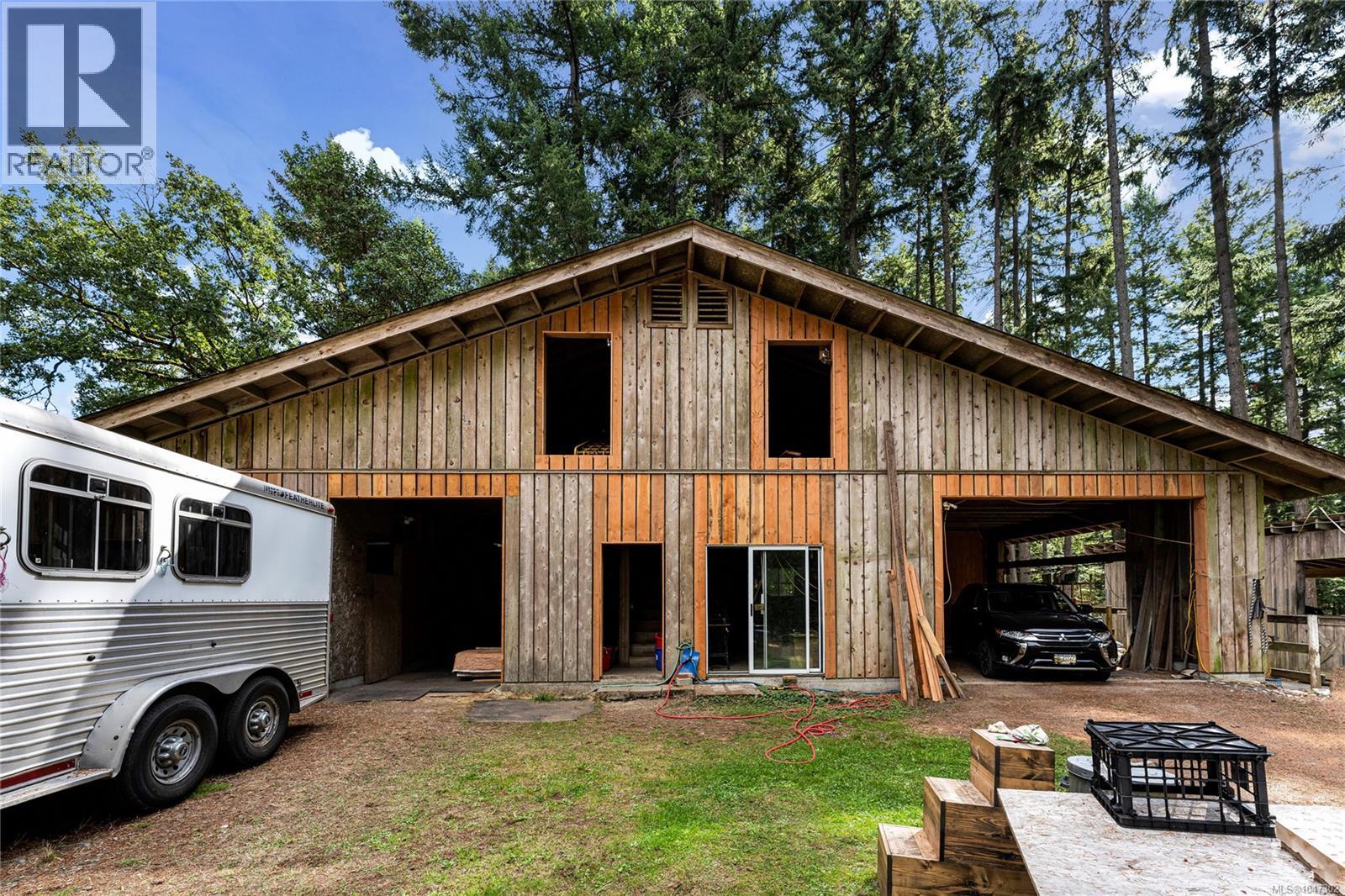  6101 Castlerock Road, Saanich