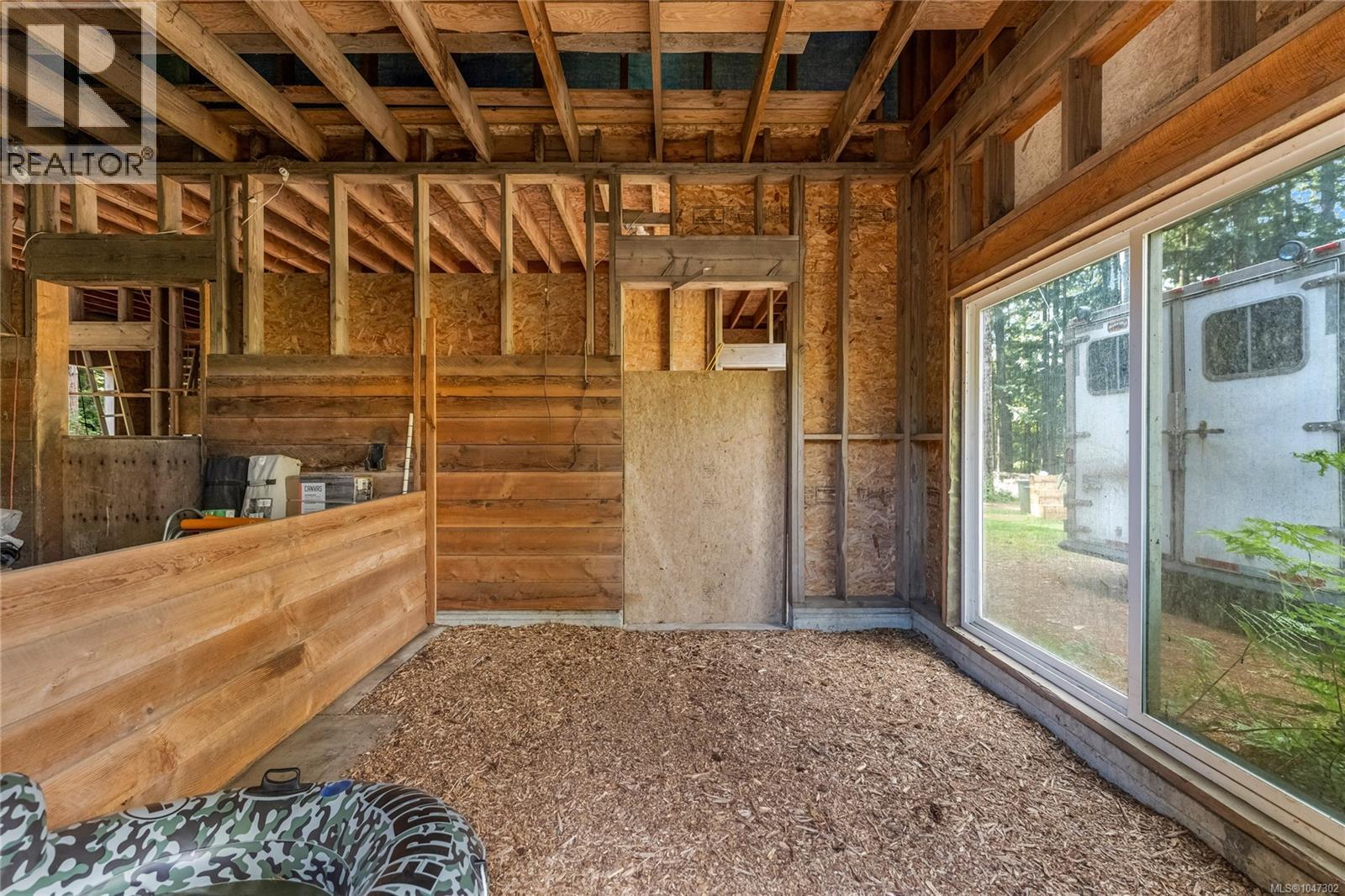 6101 Castlerock Road, Saanich