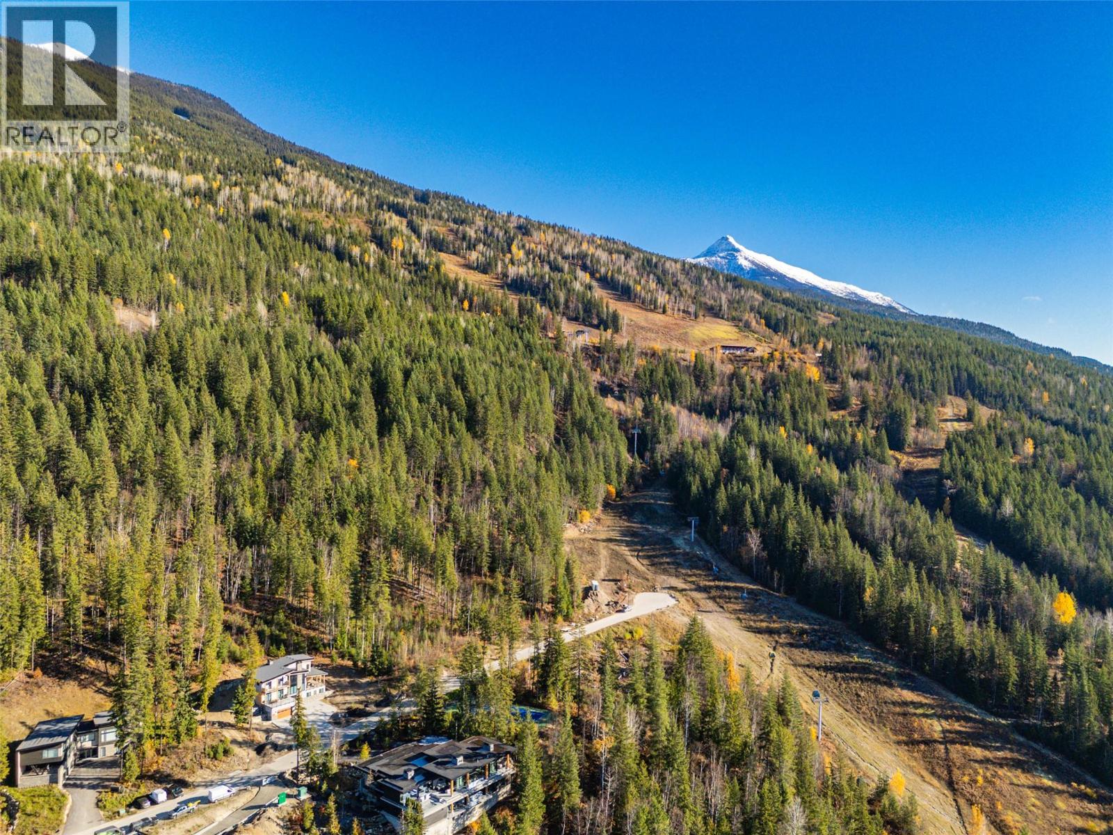 22 2465 Monashee Court, Revelstoke