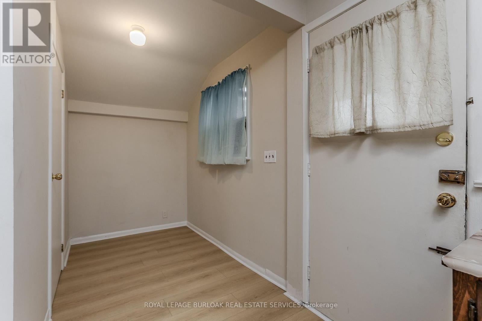 86 WILLIAM STREET - 20