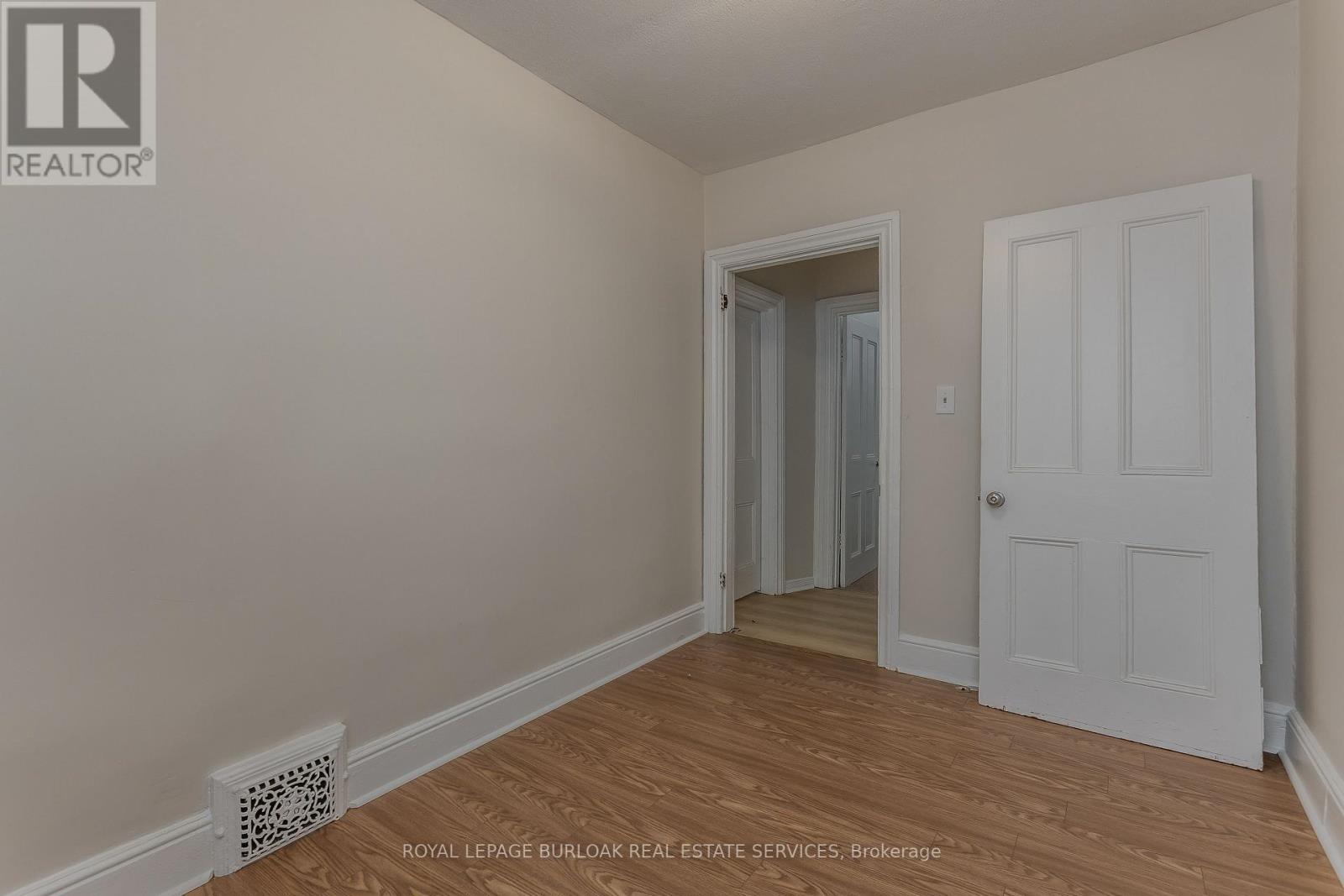 86 WILLIAM STREET - 35