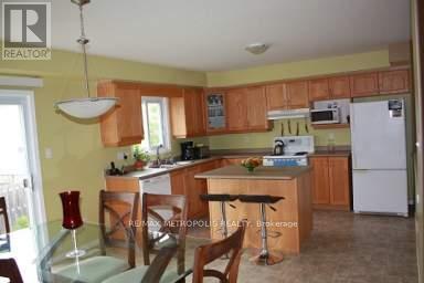 640 VIOLET STREET, Waterloo — photo 9