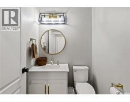 Bedroom - Luxurious Lakefront Acreage On Little Loon, Little Loon Lake, SK S0M0Y0 Photo 13