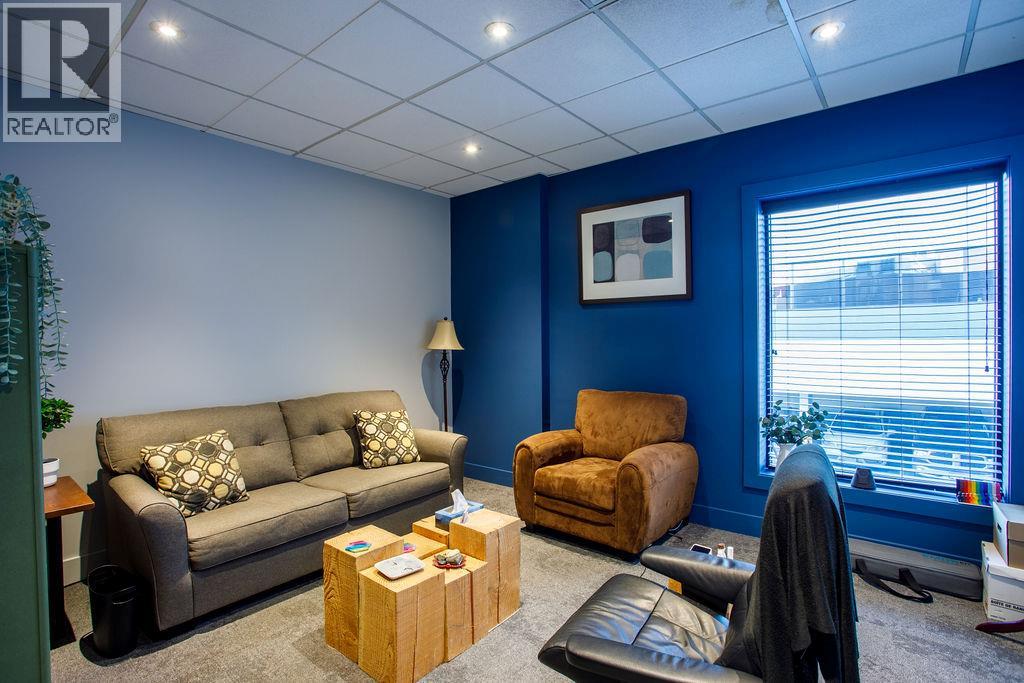 200 1455 Ellis Street, Kelowna